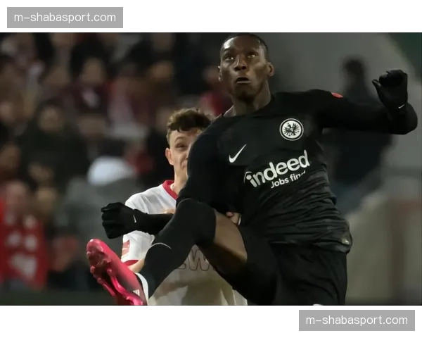 法兰克福前锋穆阿尼因训练中纪律问题被队内停赛一场